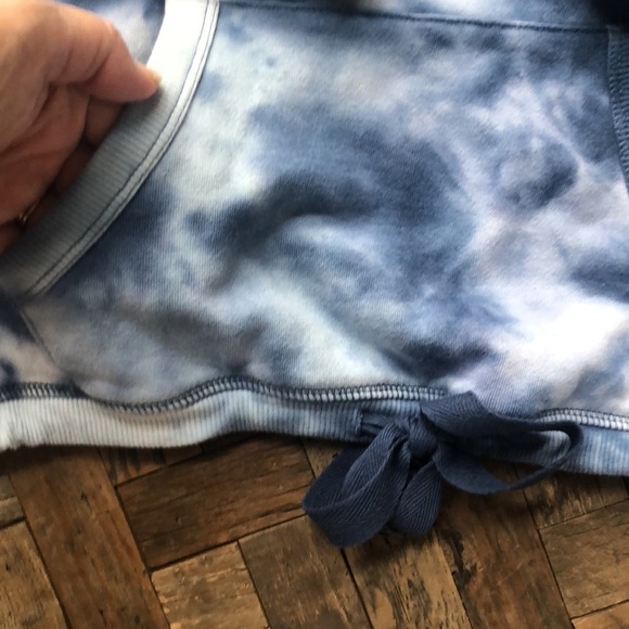 Steve Madden Tie Dye Crewneck Sweatshirt. - Picture 3 of 8